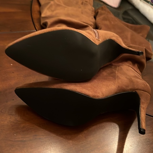 Faux suede boots - Picture 3 of 9